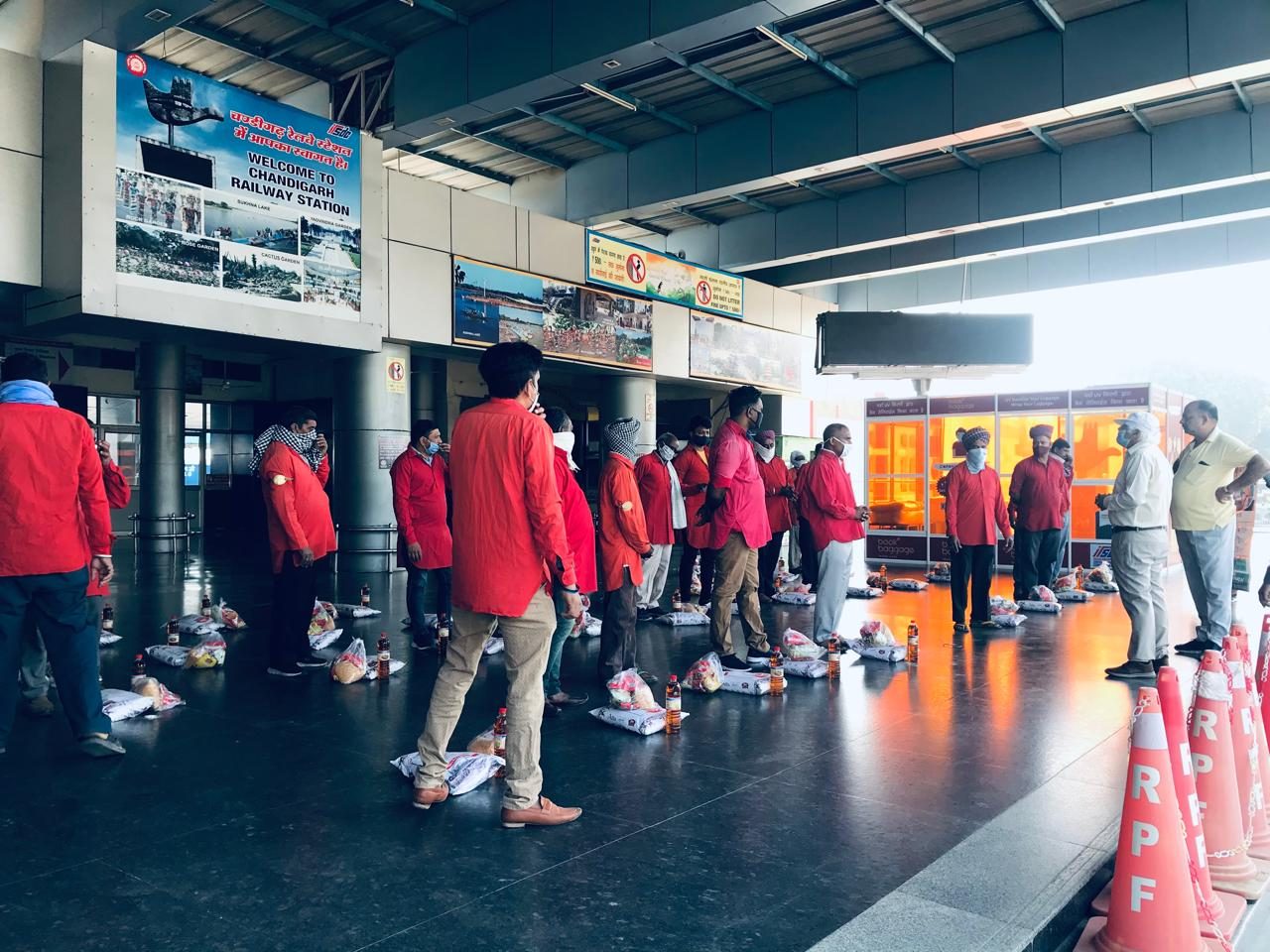 COVID-19 relief distribution, Chandigarh Railway Station